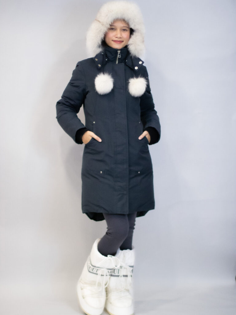 เช่าเสื้อโค้ทกันหนาว MOOSEKNUCKLES Women's Coat สีดำ
