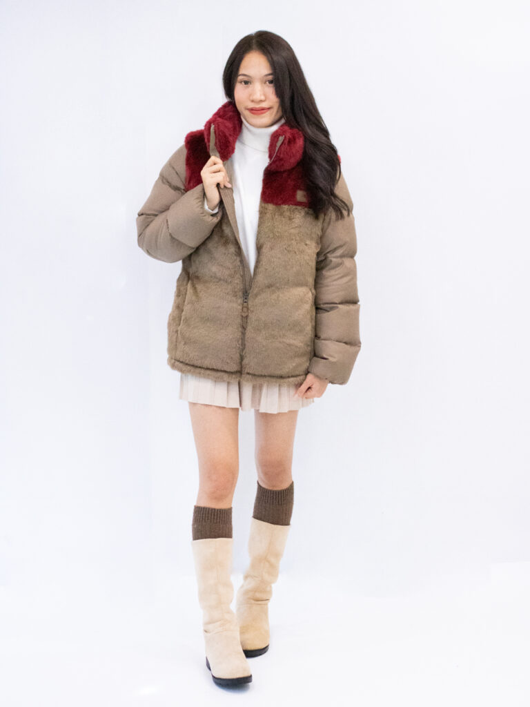 เช่าชุดกันหนาว The North Face White Label Hayward Fur Down Jacket น้ำตาลแดง สำหรับเที่ยวเมืองหนาว - GO Mall