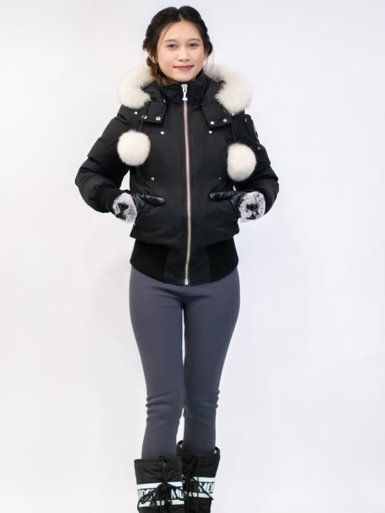 เช่าเสื้อกันหนาว MOOSE KNUCKLES Original Debbie Shearling Bomber Jacket สีดำ ที่ GO Mall ร้านเช่าเสื้อกันหนาวที่ดีที่สุดในไทย