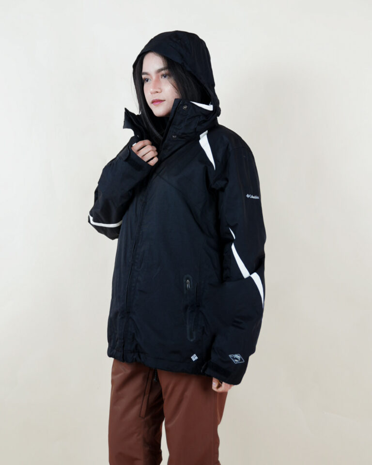 เช่าเสื้อกันหนาว Columbia Women's Black and White Jacket - Go Mall ร้านเช่าเสื้อกันหนาวที่ดีที่สุดในไทย