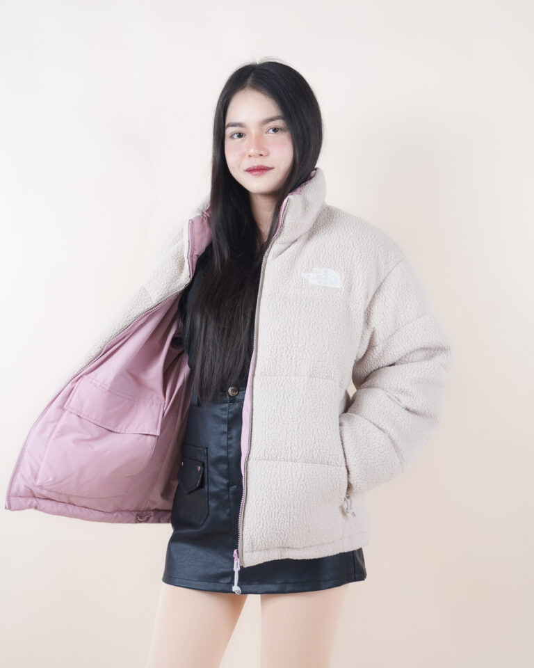 เช่าเสื้อกันหนาวขนเป็ด The North Face Unisex Pink - Go Mall ร้านเช่าเสื้อกันหนาวที่ดีที่สุดในประเทศไทย